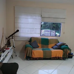 https://casa-de-praia-rustica-para-ficar-bem-de-boa.santa-catarina-brasil.com